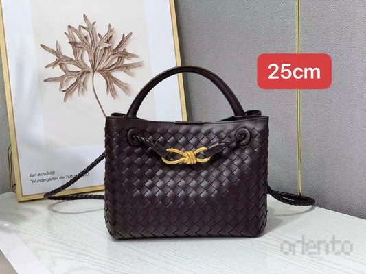 Bottega Veneta Bag Andiamo Dark Brown – product view