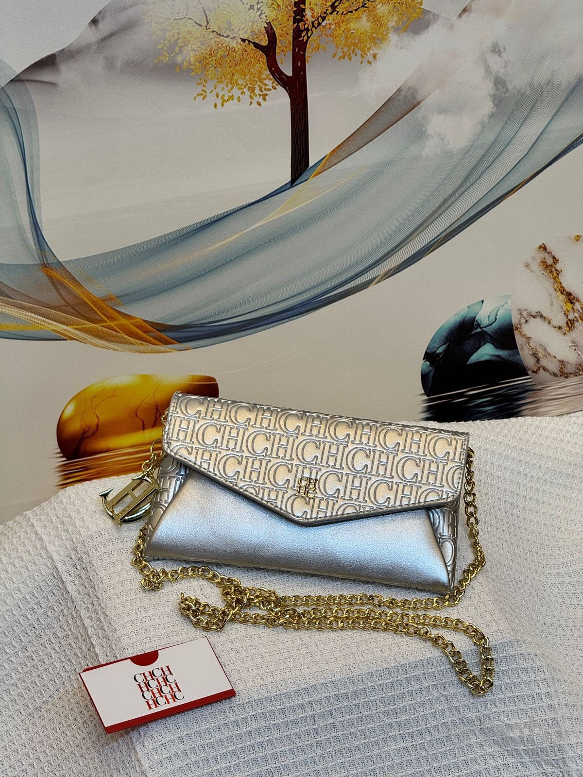 Carolina Herrera Bag Envelope Crossbody Wallet on Chain Silver – product view
