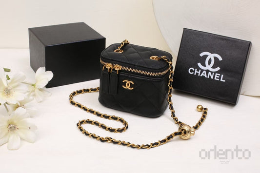 Chanel Bag Top Handle Vanity Case Chain Black – product view