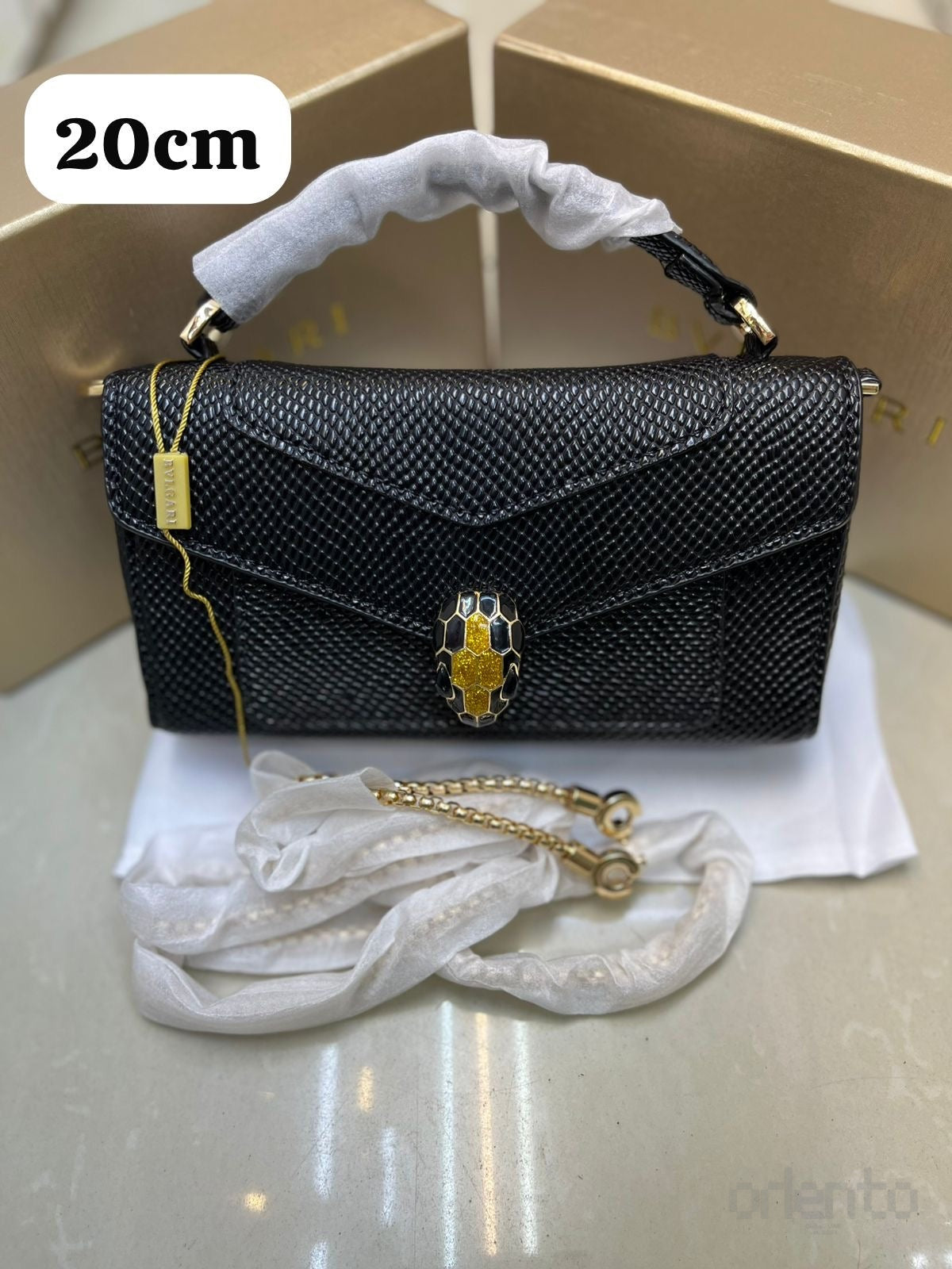 Bulgari Bag Serpenti Forever Leather Phone Case – product view