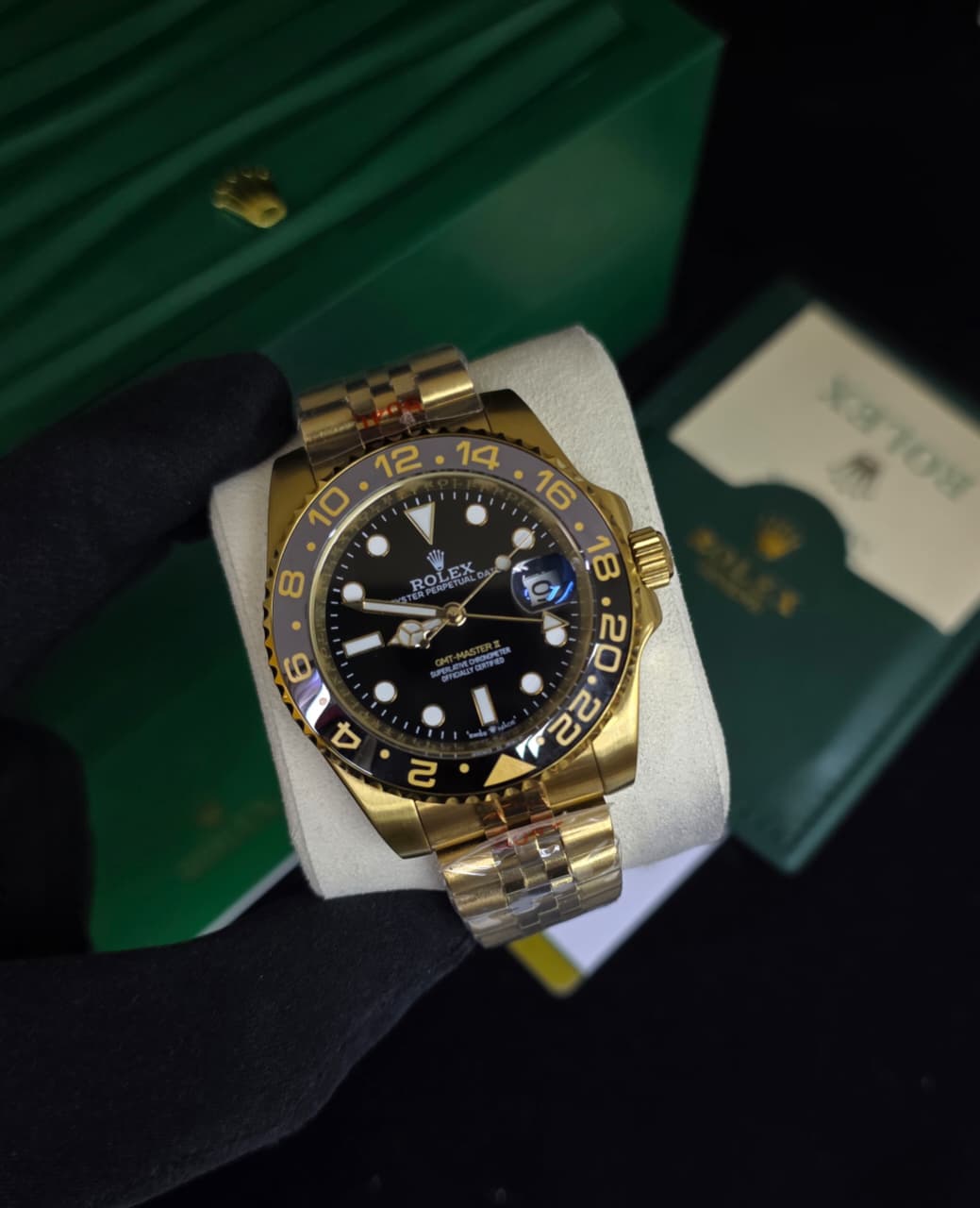 Rolex Watch GMT-Master II Black Dial Gold Bag – product view
