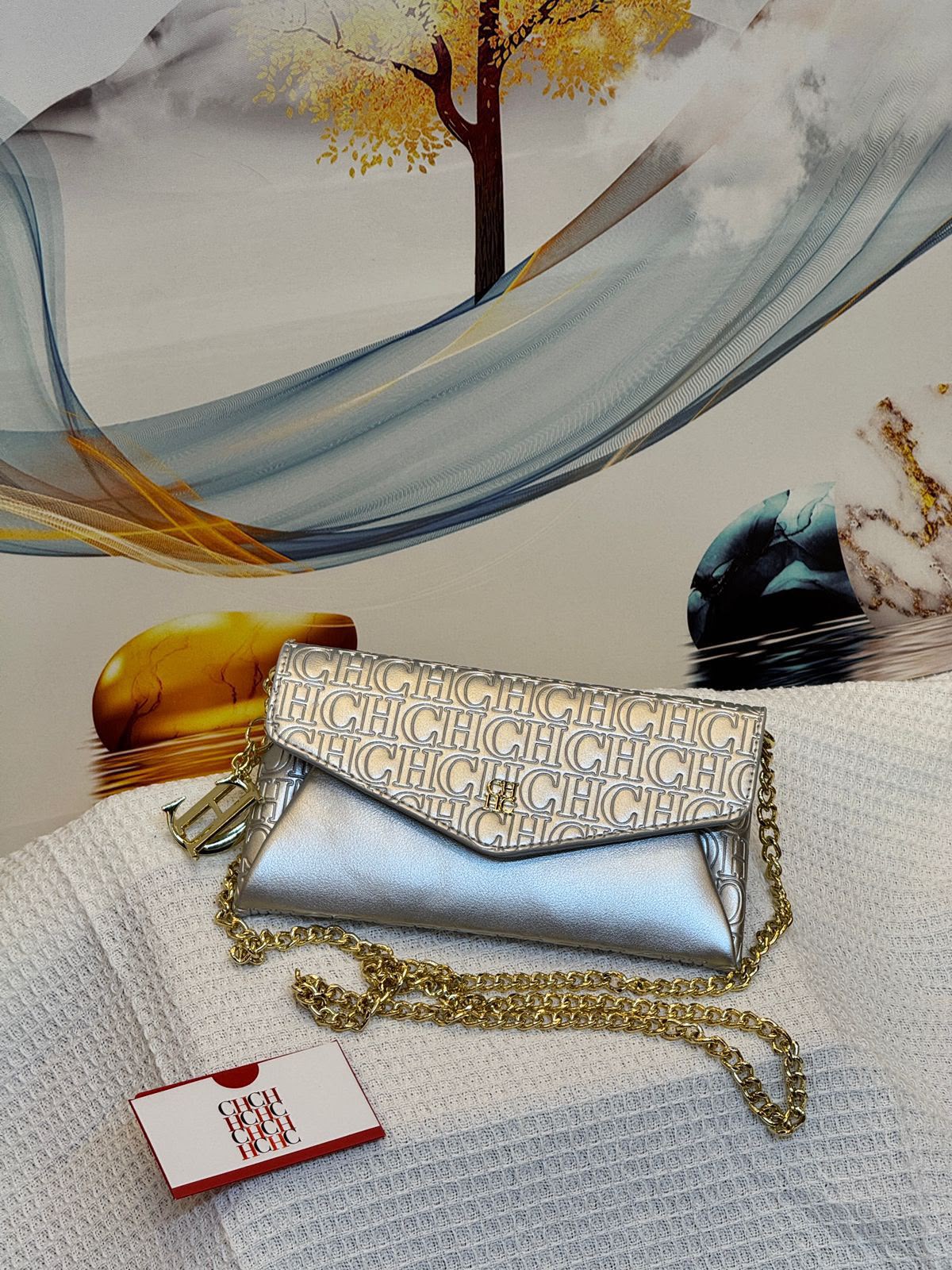 Carolina Herrera Bag Envelope Crossbody Wallet on Chain Silver – product view