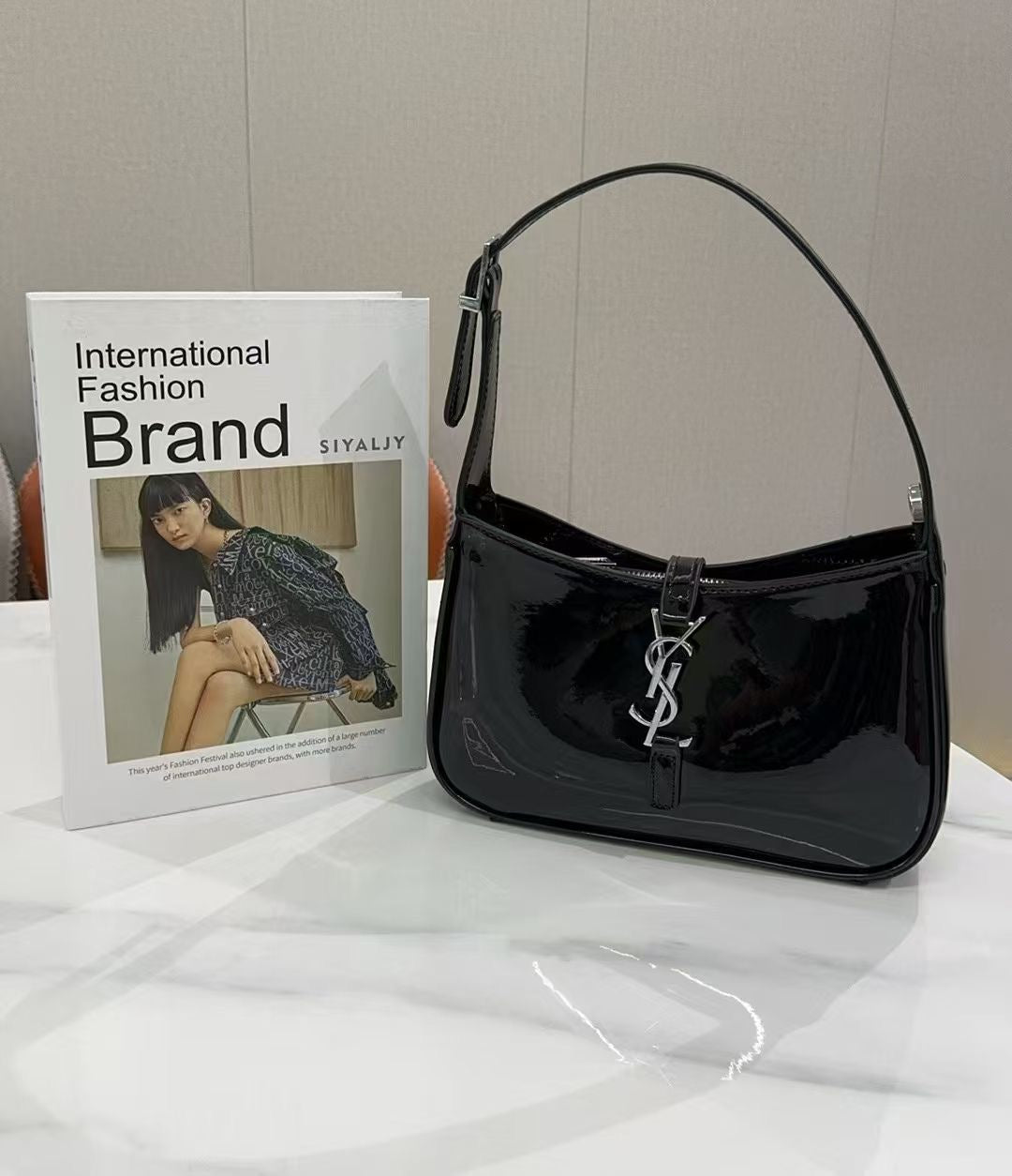 Saint Laurent Le 5 à 7 Patent Leather Shoulder Bag – product view