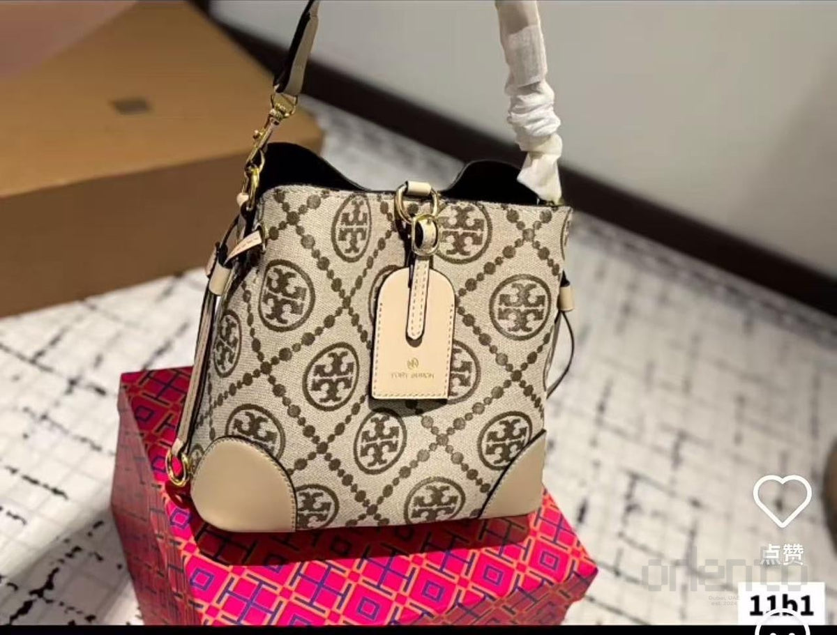 Tory Burch Bag T Monogram Jacquard Bell – product view