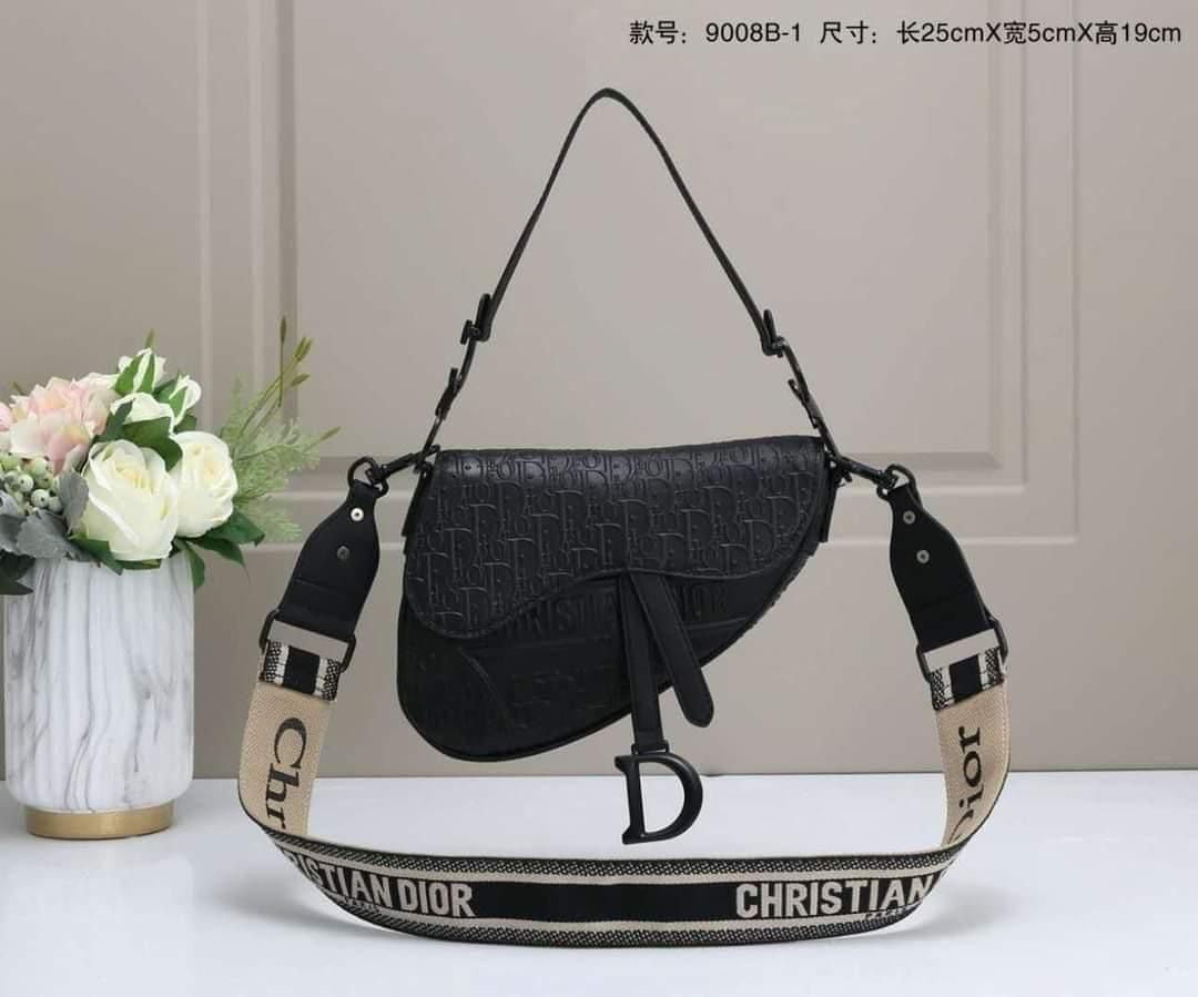 Dior Bag Black Calfskin Embossed Oblique Saddle – product view